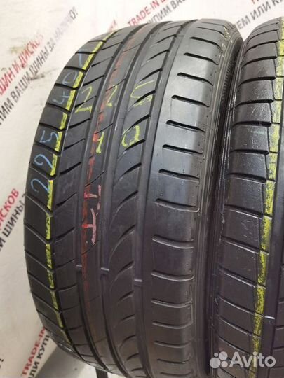 Dunlop SP Sport Maxx 225/40 R18 92Y