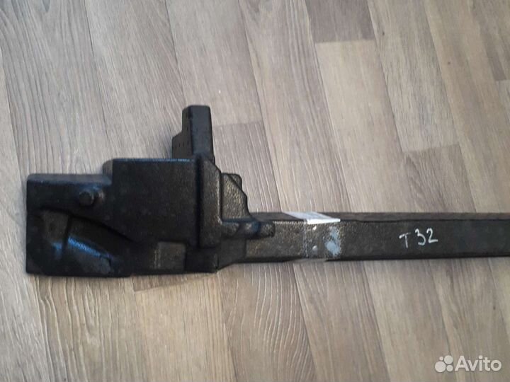 Абсорбер перед бампера Nissan X-Trail T32