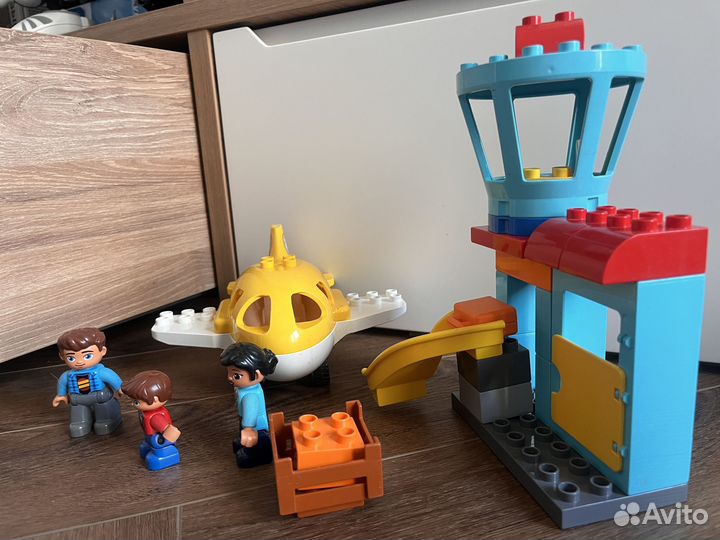 Lego duplo 10871 Flughafen Аэропорт