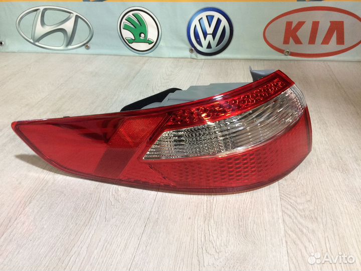 Фонарь задний левый наружный в крыло Рио 3 Rio Kia