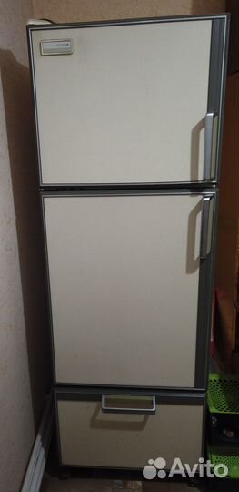 Холодильник Sharp Япония