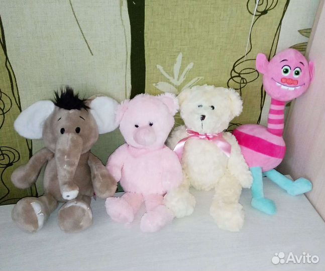 Собака и другие мягкие игрушки