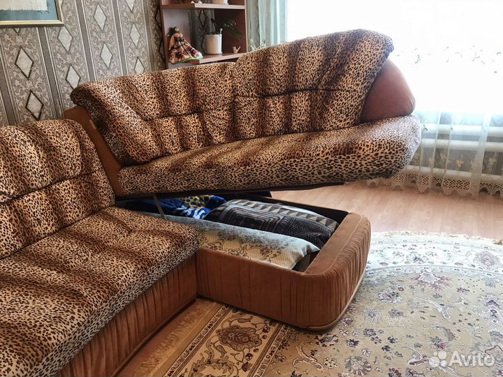 Угловой диван бу