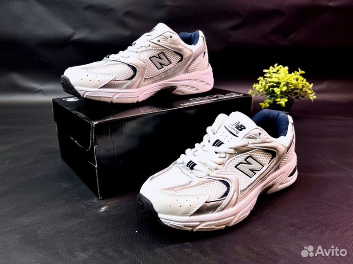 Кроссовки New Balance легкие