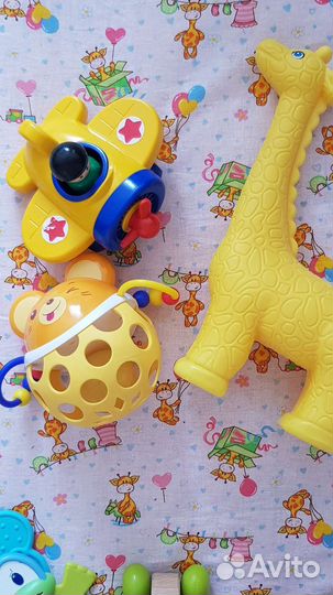 Игрушки пакетом от 0 до 1,5 года