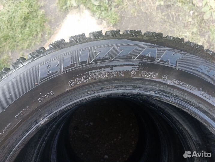 Bridgestone Blizzak Spike-01 205/55 R16 91T