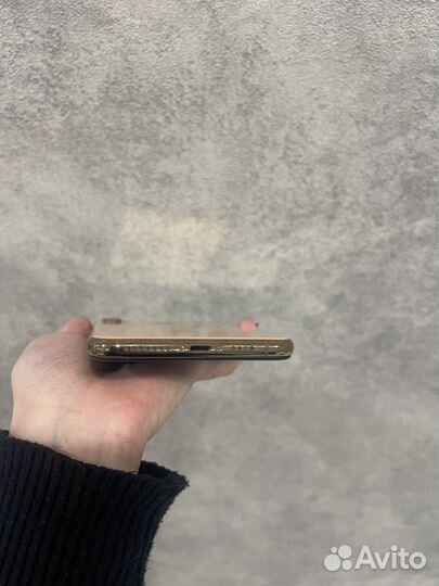Телефон iPhone xs max