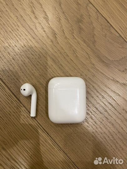 Наушник Apple AirPods 1 правый + кейс, оригинал