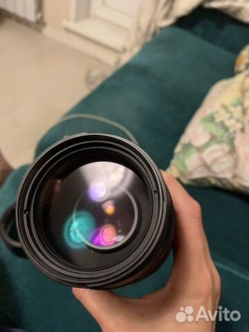 На брони Объектив tamron 70-300mm