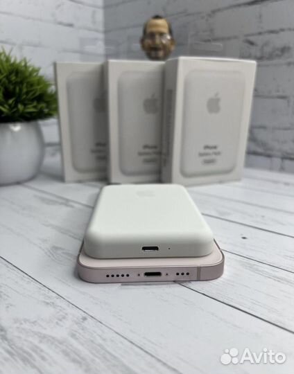 Повербанк Apple