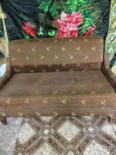 Диван чебурашка бу