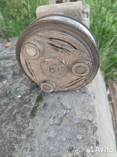 Компрессор кондиционера Ford Focus 1 2.0