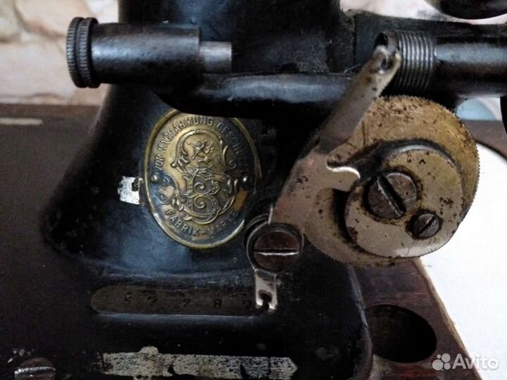 Швейная машина Singer