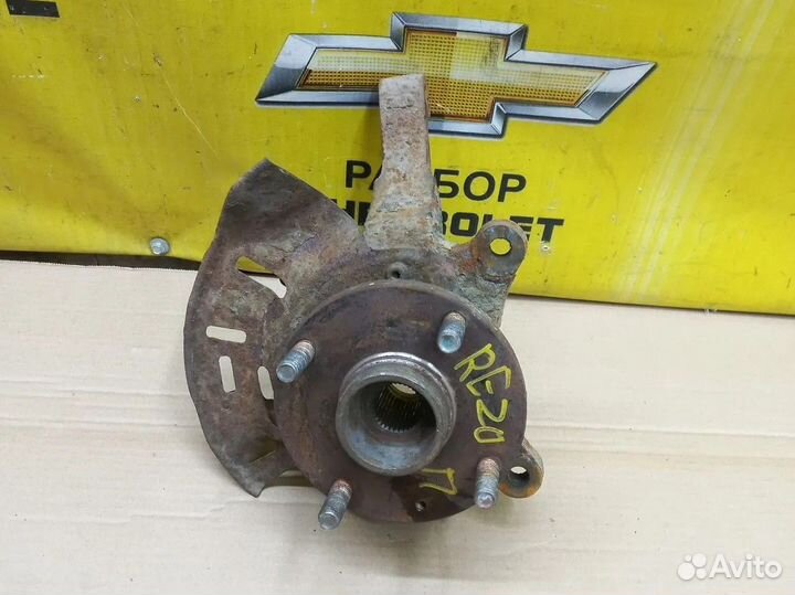 Кулак передний правый Chevrolet Rezzo