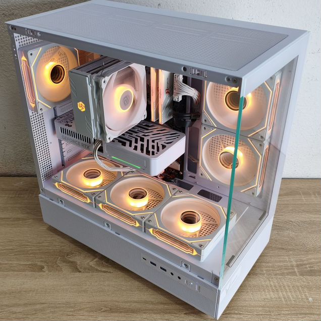 Игровой пк Ryzen 7 7800x3d\ RTX5050-5090