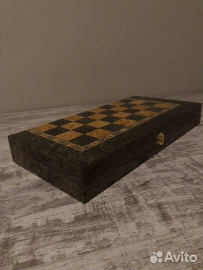 Шахматы «Ладога» из мореной карельской березы