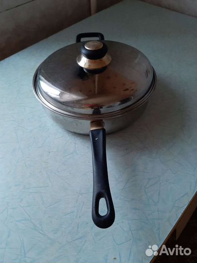 Ковш С крышкой новый сковорода С крышкой