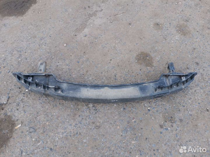 Усилитель переднего бампера Kia Shuma 2