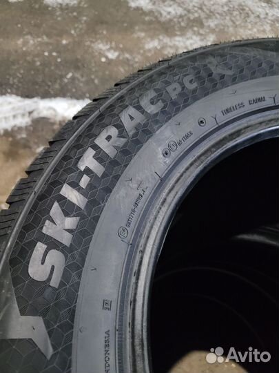 Armstrong Ski-Trac PC 185/65 R15 88T