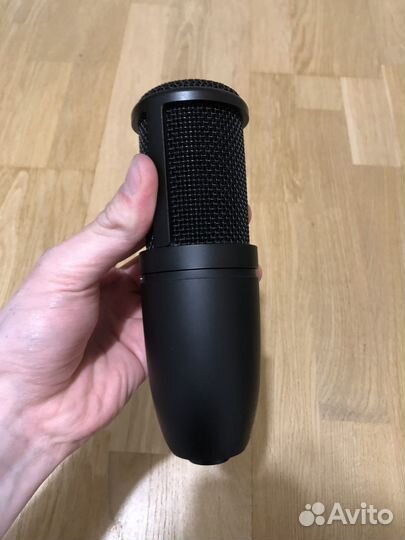 Микрофон akg p120