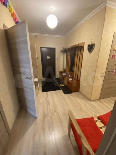 3-к. квартира, 85,6 м², 1/25 эт.