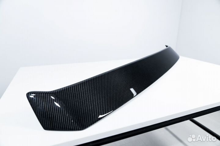 Карбоновый Спойлер на стекло для Mercedes-AMG GT63