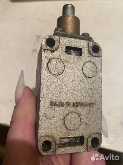 Продам концевой выключатель Honeywell