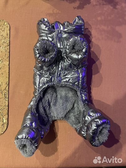 Зимний комбинезон для маленькой собаки