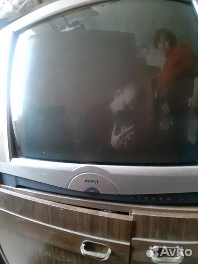 Телевизор б\у