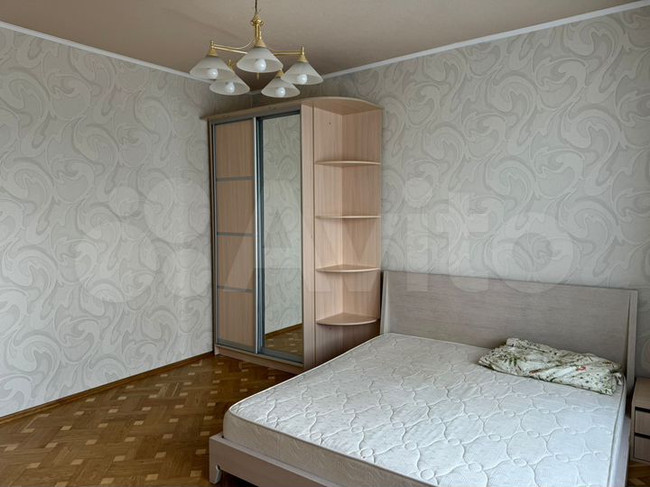 3-к. квартира, 98 м², 8/9 эт.