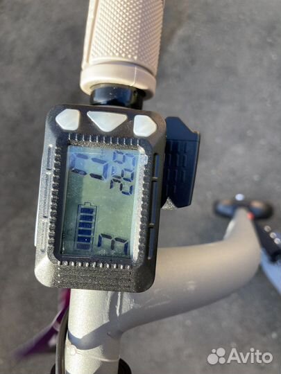 Электросамокат новый Hiper Slim VX561