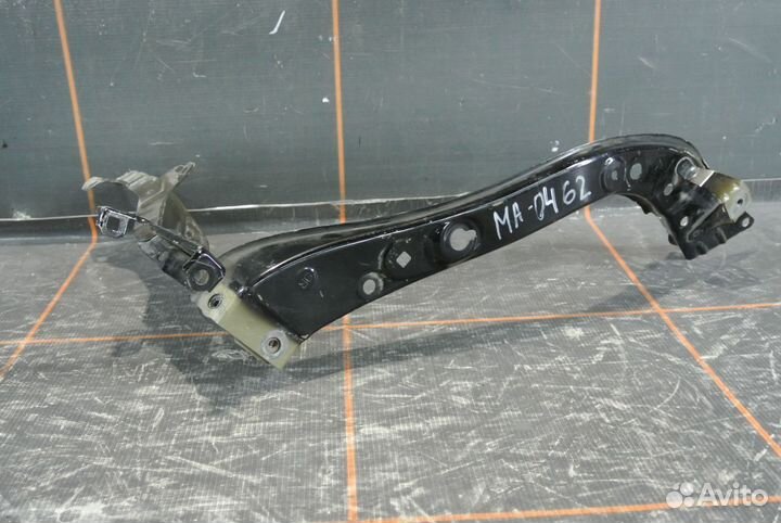 Кронштейн фары правой - Toyota Camry V50 V55