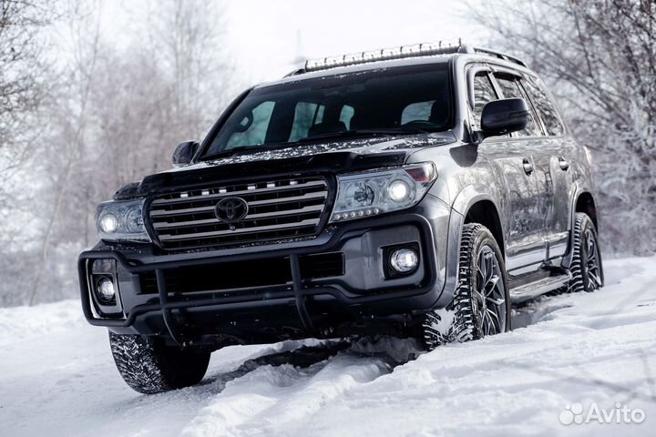 Кенгурятник на Toyota Land Cruiser 200 кенгурин