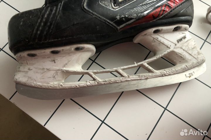 Коньки bauer vapor 2x размер Y13,5