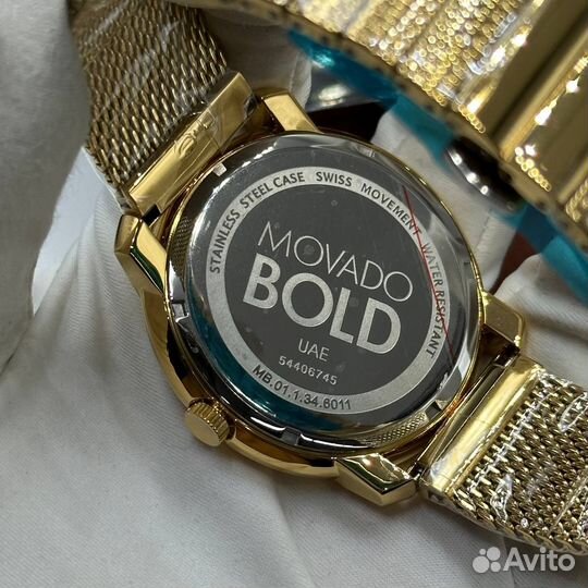 Часы movado