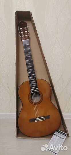 Классическая гитара yamaha c40