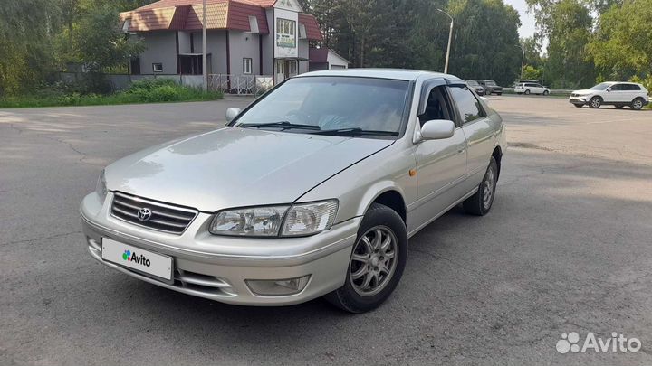 Toyota Camry, 2000