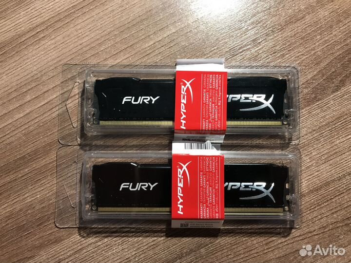 Оперативная память Kingston Fury HyperX DDR3 1600
