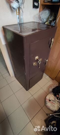 Сейф металлический бу