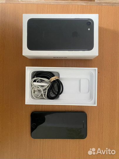 iPhone 7, 32 ГБ