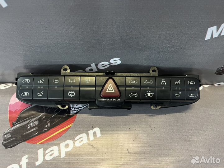 Блок кнопок передней панели w639 Mercedes-Benz
