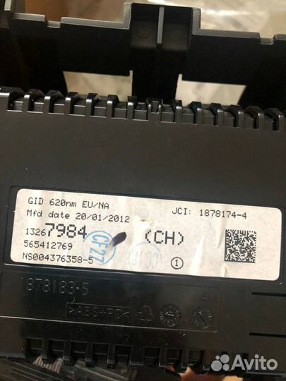 Штатная магнитола и панель Opel Astra J 2012