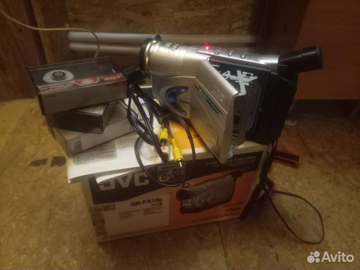 Видеокамера JVC GR-FX18e