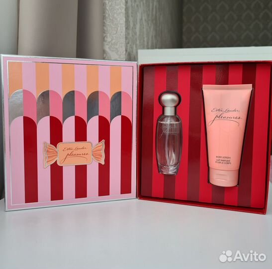 Новый набор estee lauder Pleasures