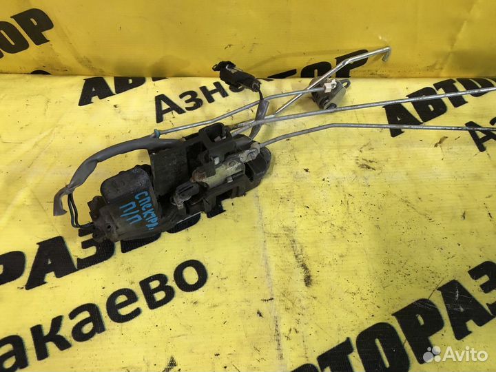 Замок передней правой двери Kia Spectra