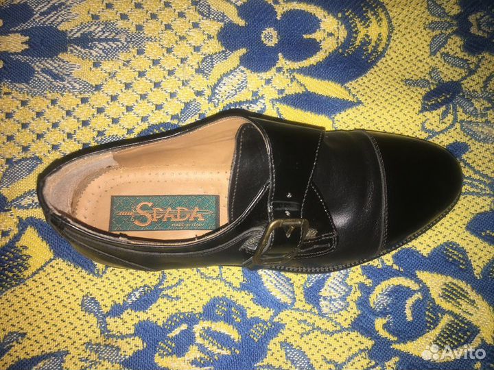 Продам чёрные кожаные туфли