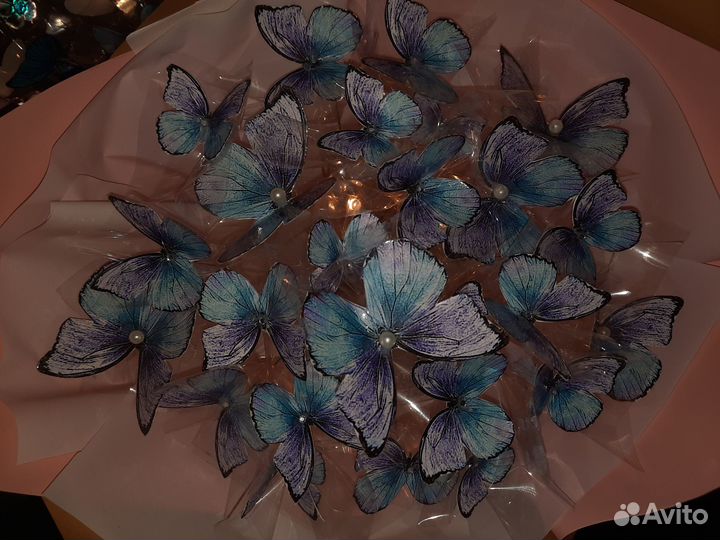 Букет из бабочек светящийся