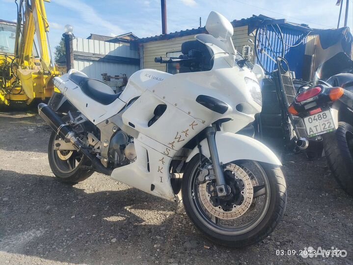 Кавасаки ззр 400