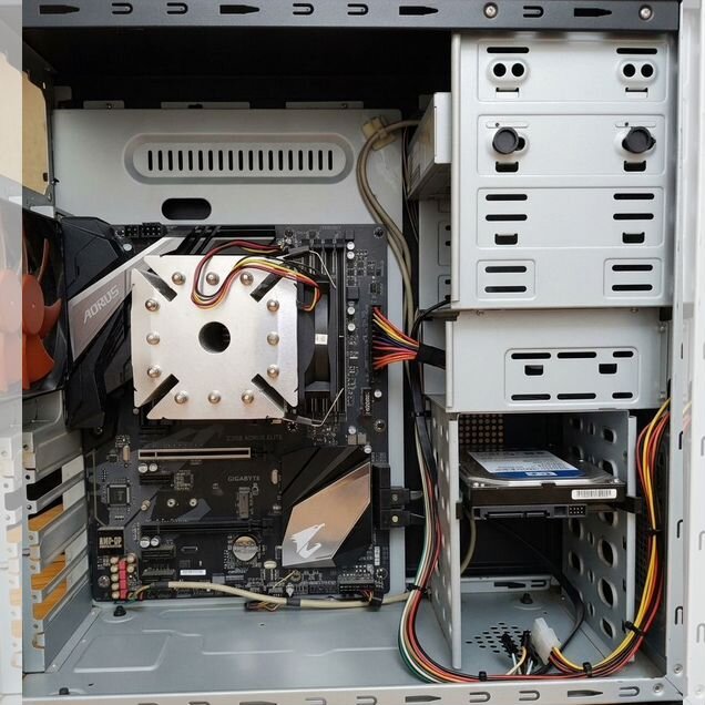 Игровой компьютер i5 9600k + 16GB RAM ddr4 + Z390