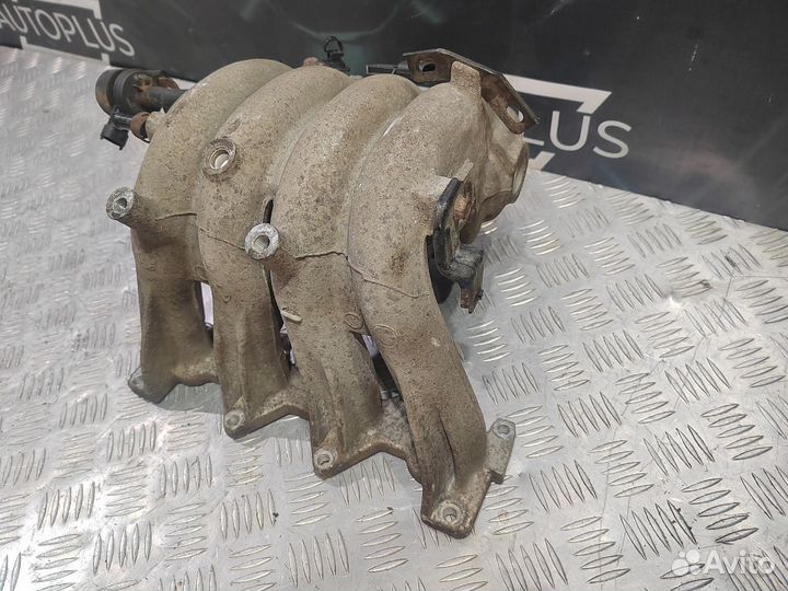 Впускной коллектор Hyundai Verna 1.4 G4EE